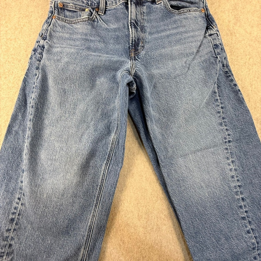 American Eagle Barrel Jeans Womens 6 Medium Wash Curved Leg High Rise Denim - Picture 3 of 8